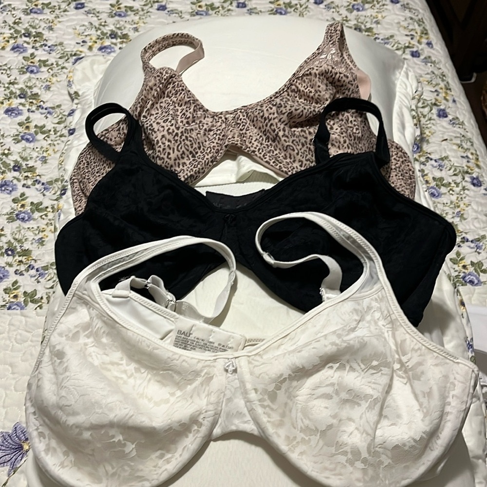 2 Bali bras